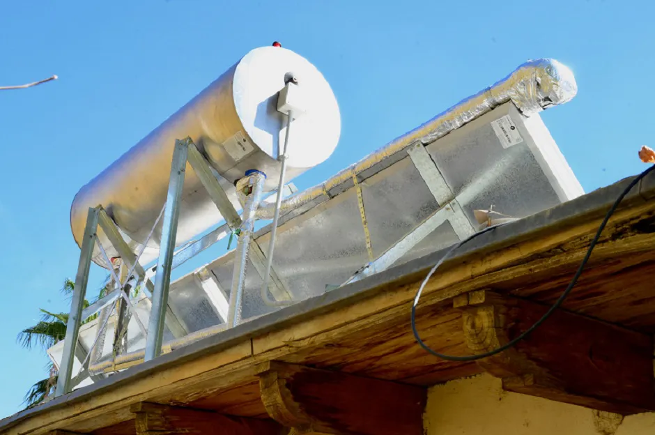 presupuesto participativo - teremotanque-solar-Rosas-de-otoño