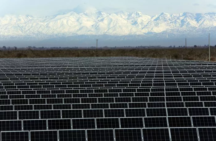 Paneles-solares-700x457