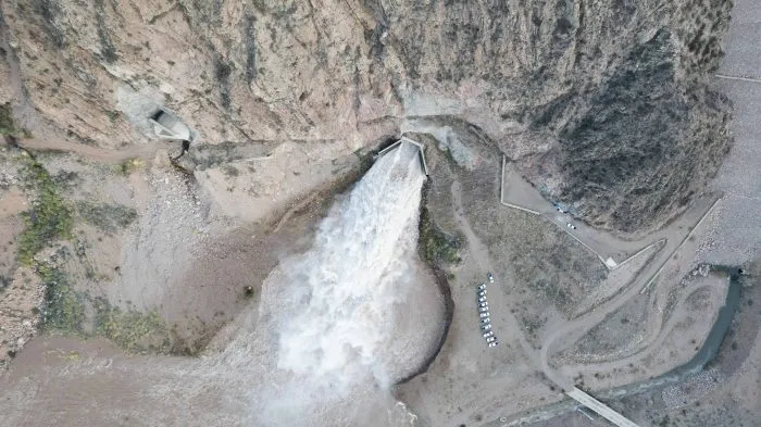 Limpieza dique potrerillos