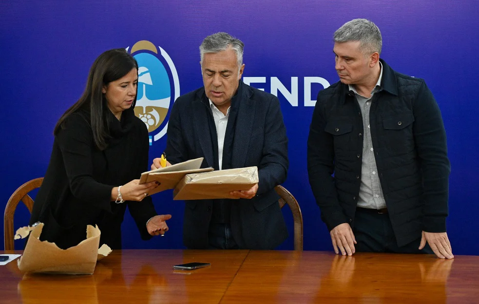 Godoy Cruz - apertura licitación del puente sobre Aristóbulo del Valle 1