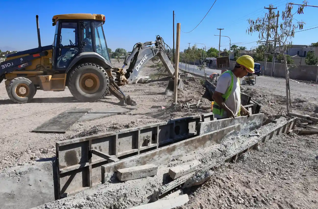 Rotonda-Elpidio-y-Estrada-5