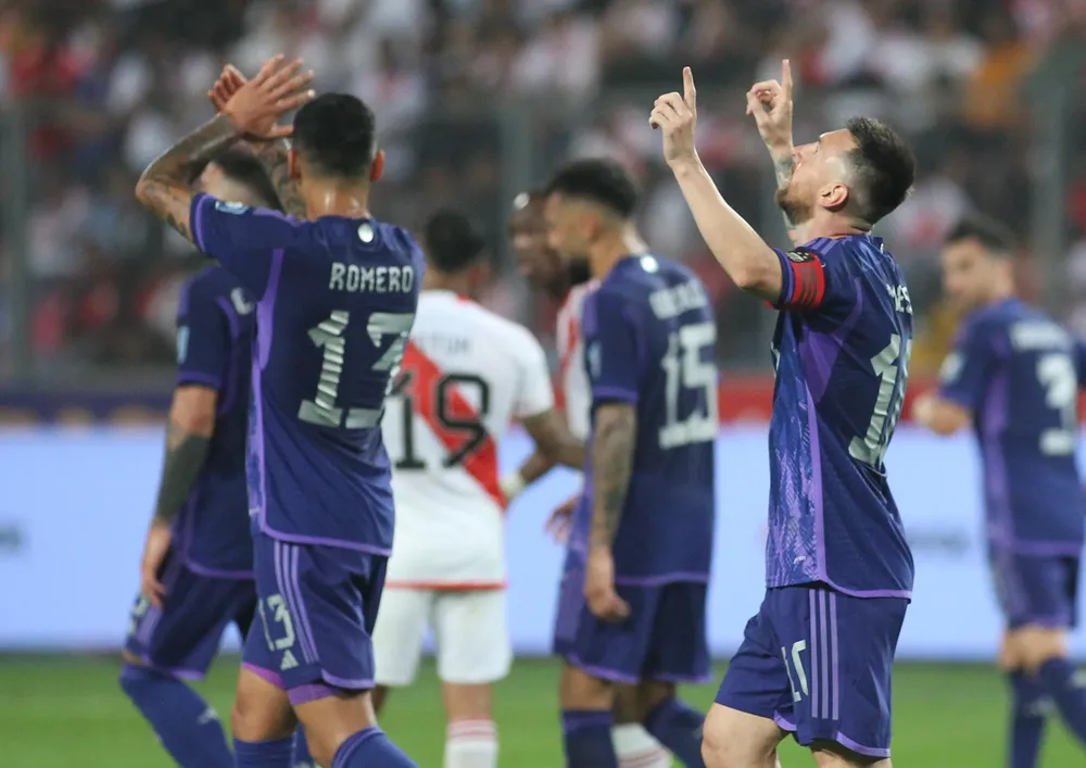 Argentina vs Perú. Foto: Afa