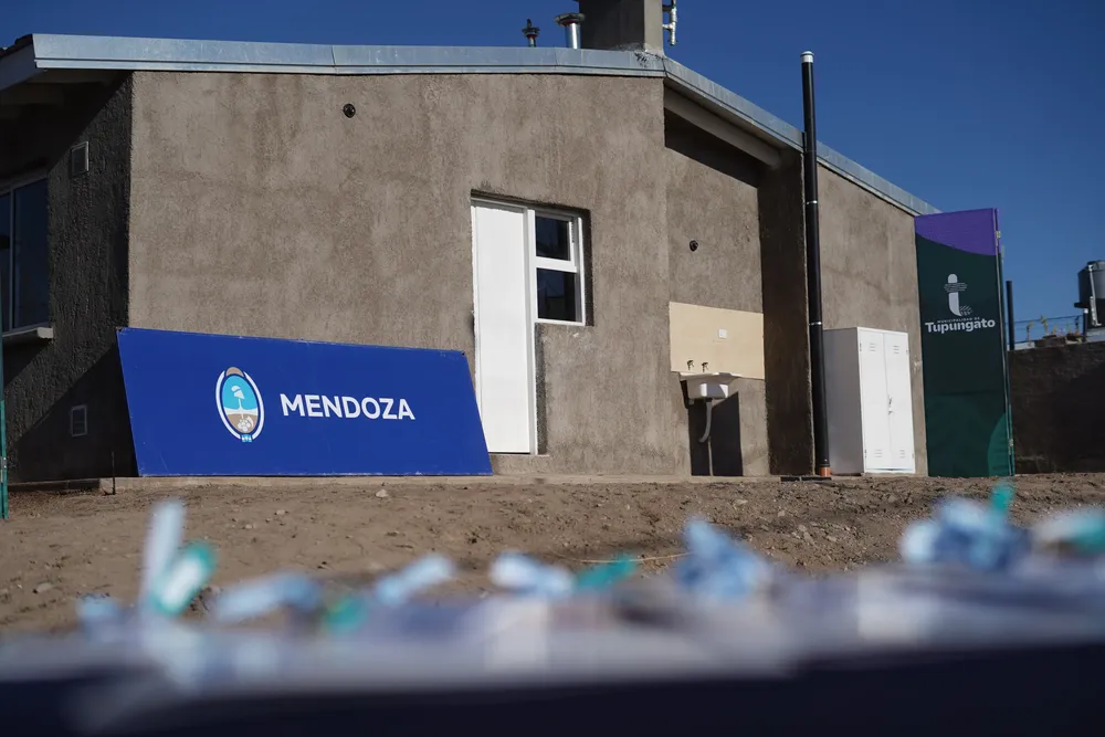 Tupungato - entrega de casas 1