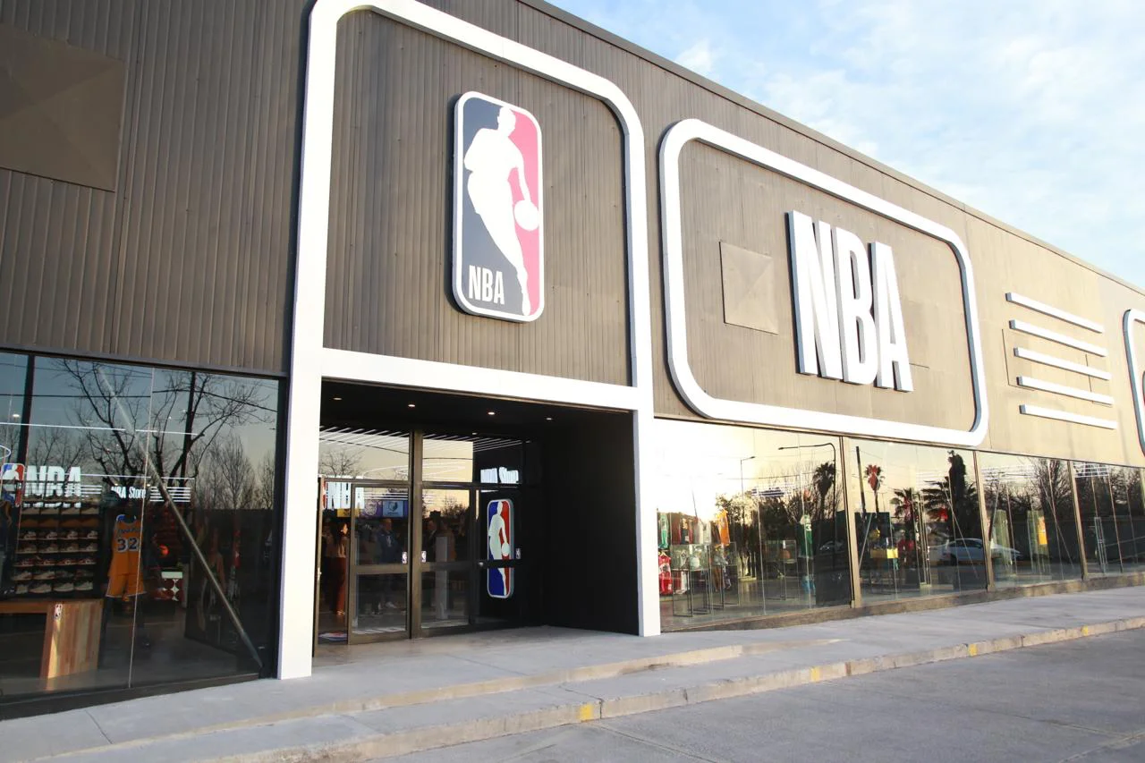 Guaymallén - apertura comercio NBA 1