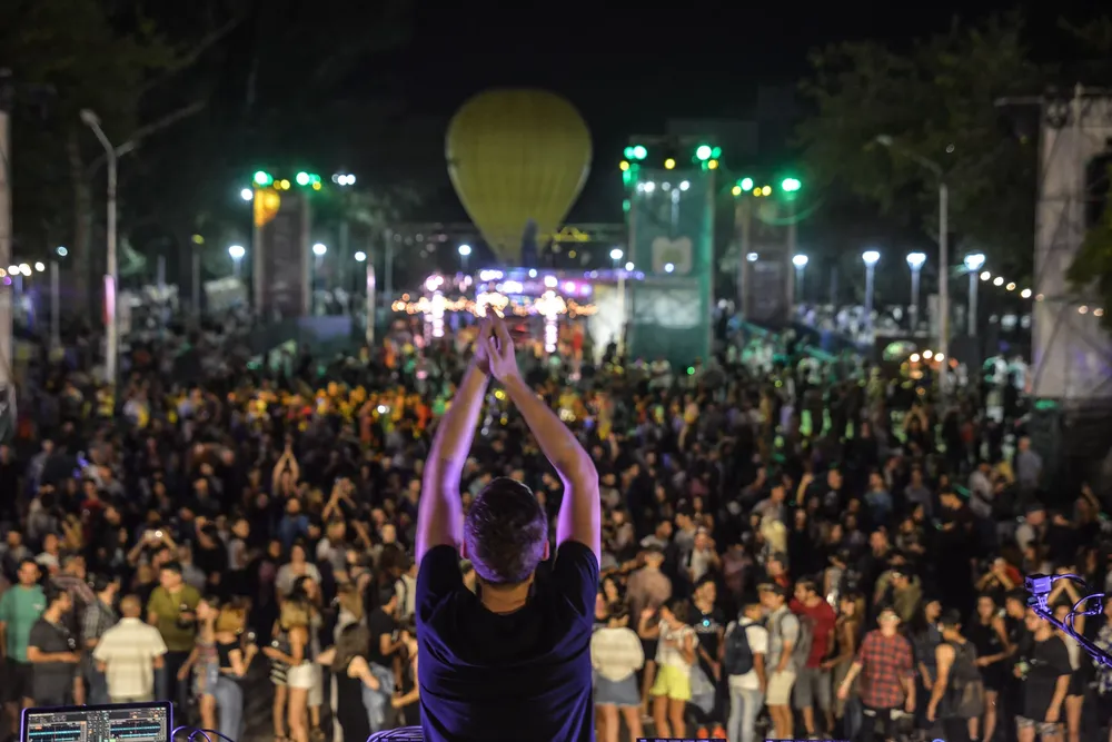 Ciudad - peatonal del vino 2