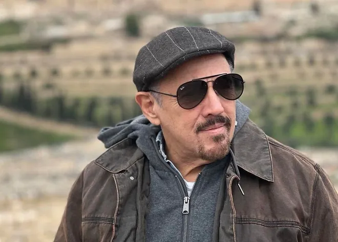 Alejandro-Lerner-(@alelernerok)-Instagram