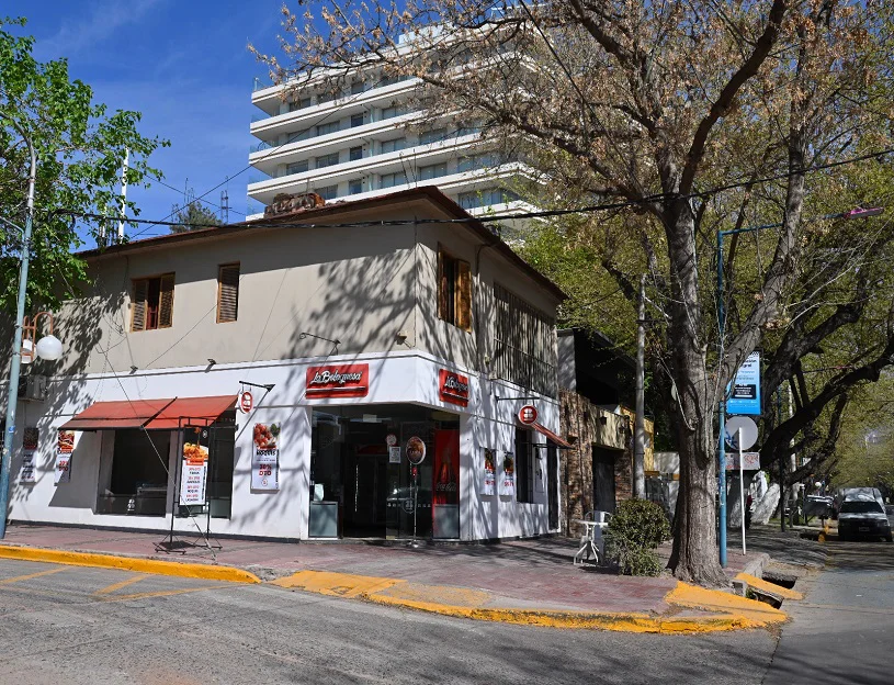 Godoy Cruz - Yrigoyen - La Bolognesa