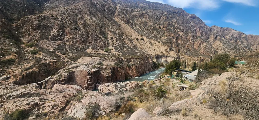 Cacheuta Teatro de Rio y Piedra
