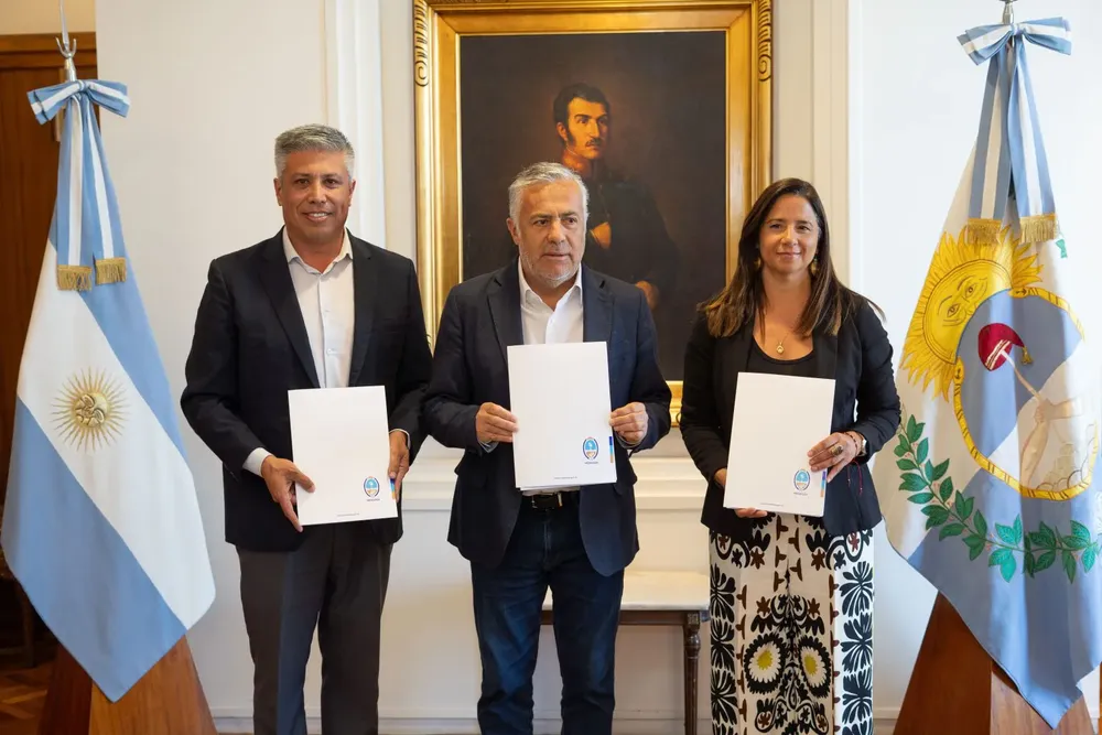 Tupungato firma obras 4