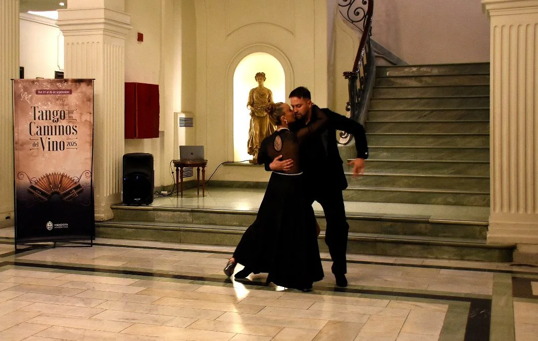 Tango por los caminos del vino 1