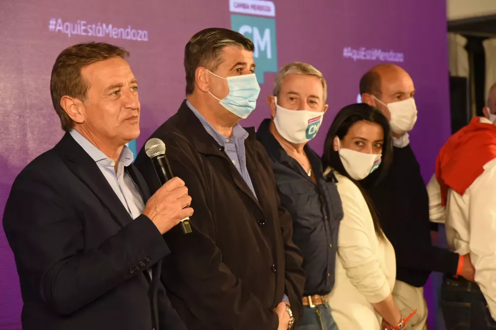 Rodolfo Suárez - Paso