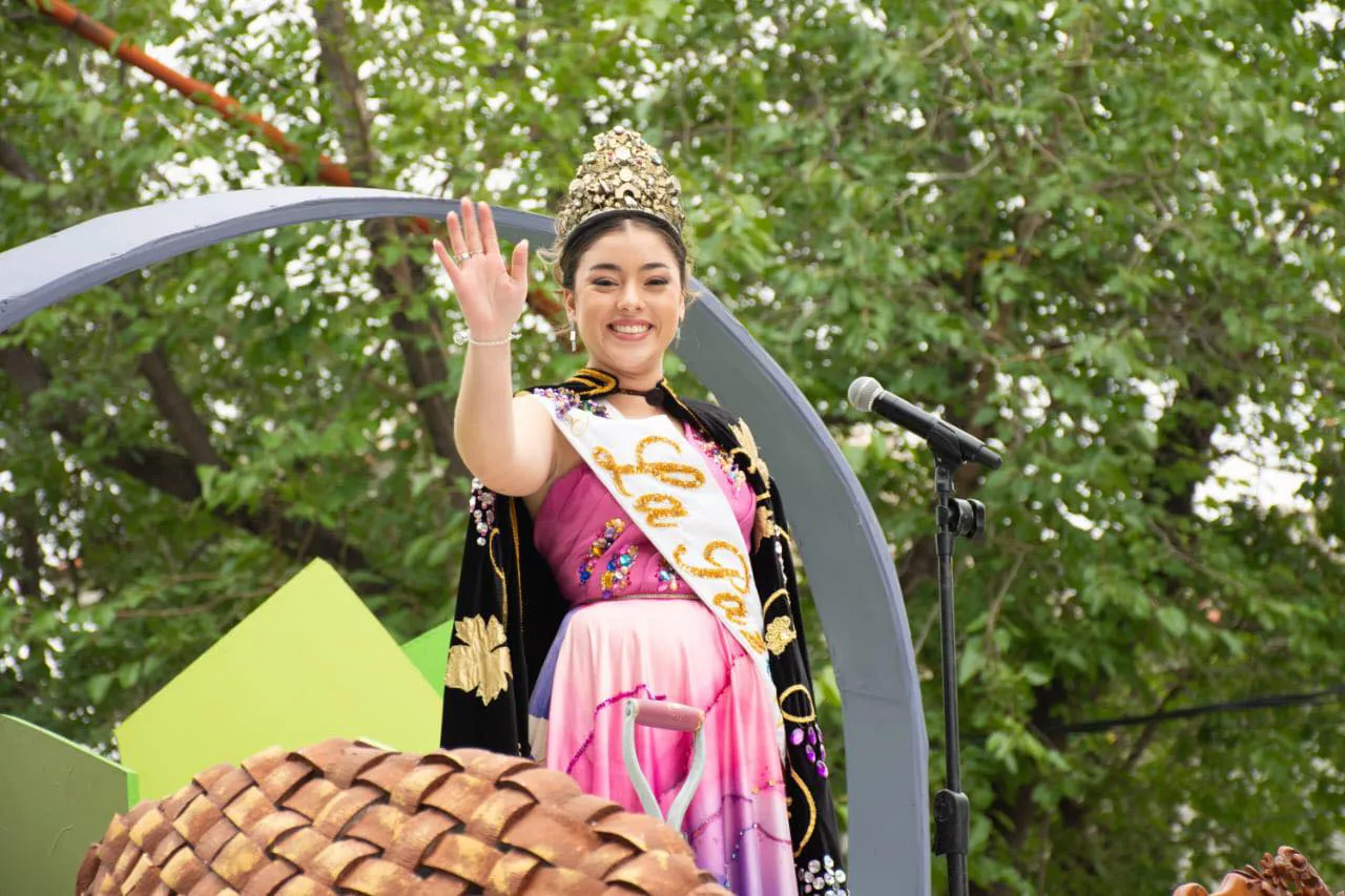 La Paz - reina 2025 - foto Emi carrusel 1