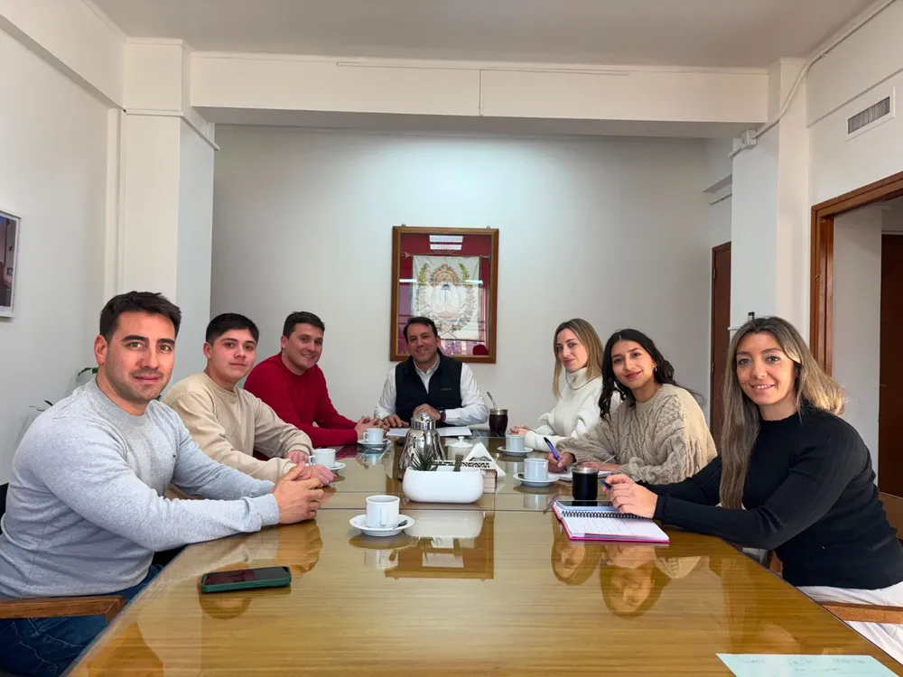 Cámara de Comercio Alvear con Tadeo 1