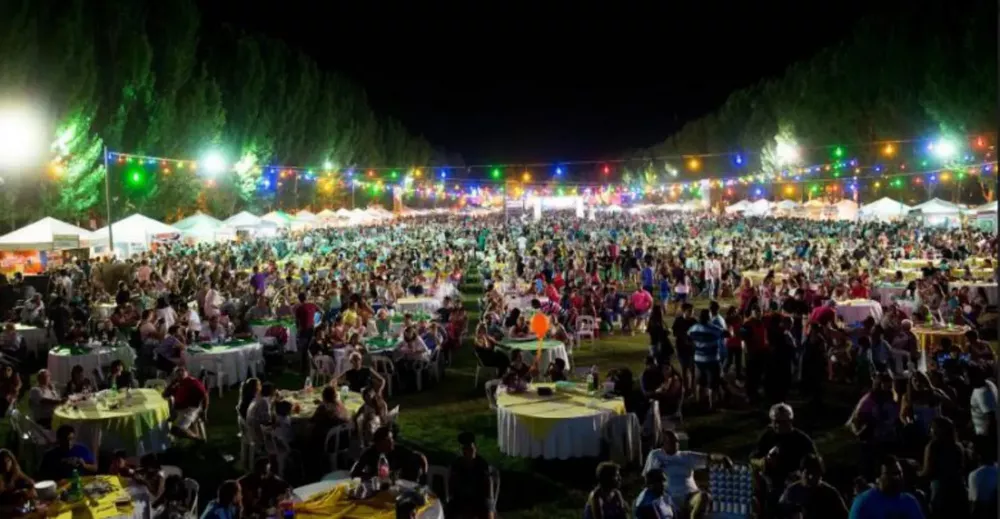 VENDIMIAS-DISTRITALES-VENDIMIA-DEPARTAMENTAL-Y-ENCUENTRO-DE-LAS-NACIONES-I-7