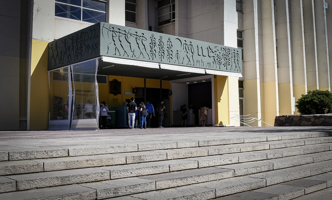 Guaymallén - edificio explanada