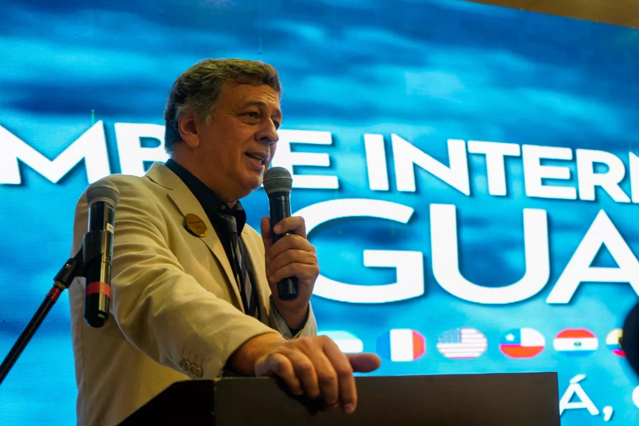 Daniel Orozco en la cumbre