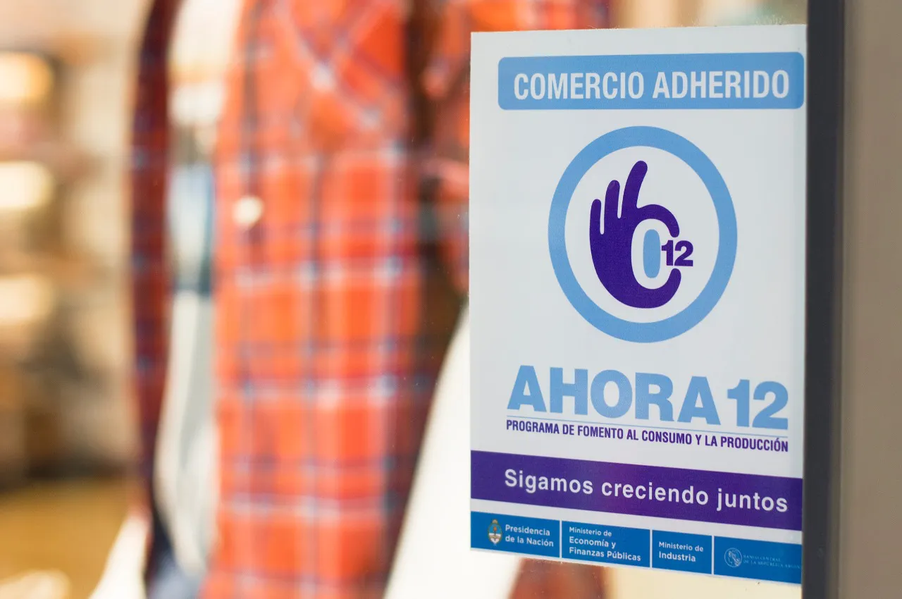 Ahora-12