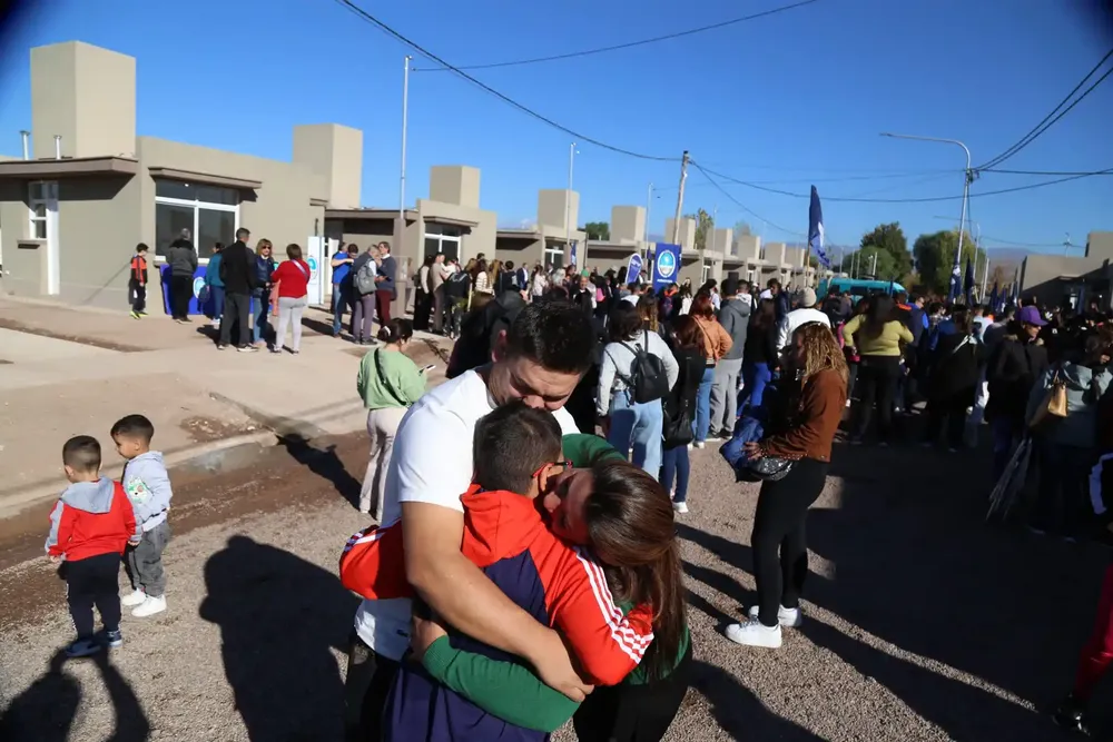 Entrega de viviendas Barrio Bonfanti (1)