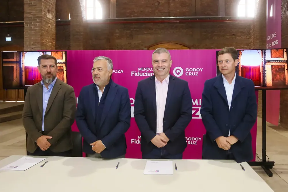 Firma Fideicomiso Arizu (2)