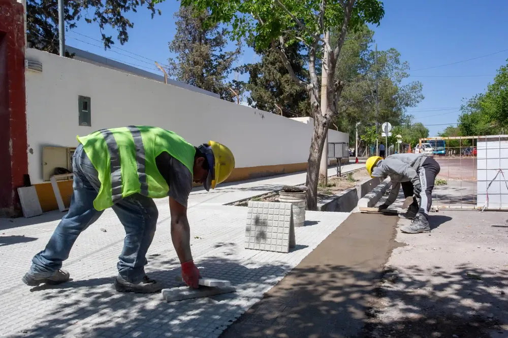 Arreglo de veredas en escuelas (2)