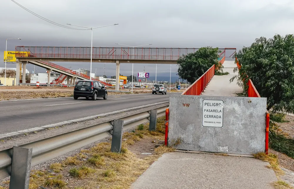 Guaymallén - pasarela peatonal 2