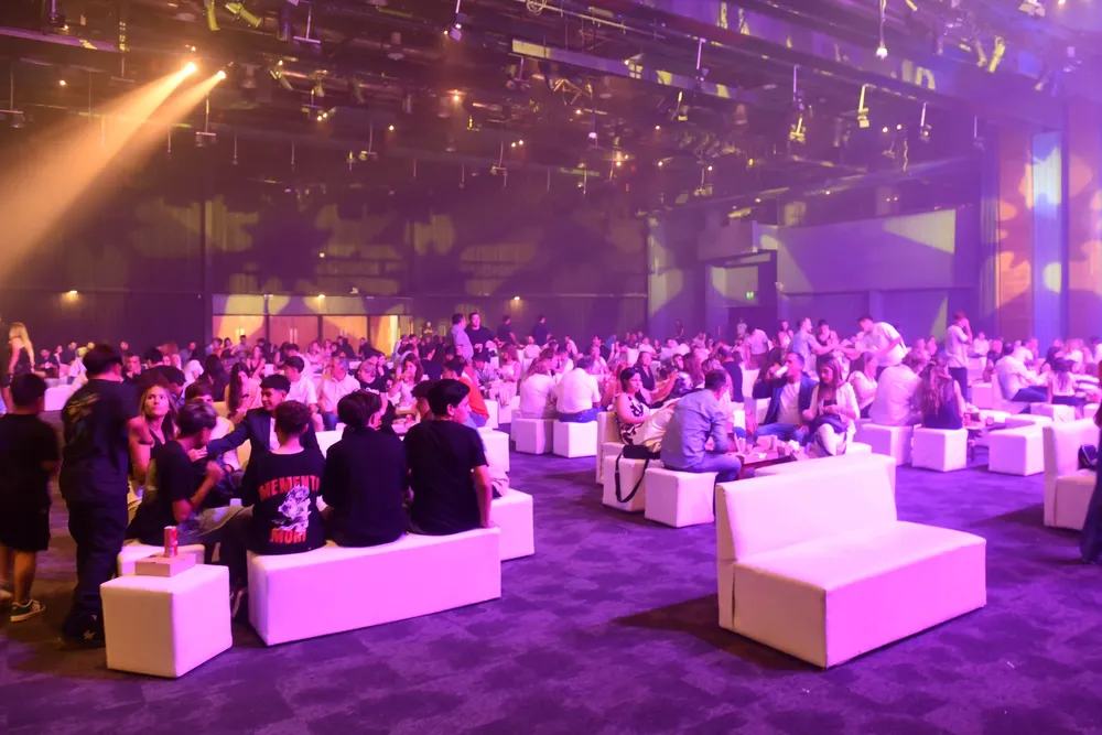 El Auditorio Angel Bustelo brillo con la fiesta del padel mendocino