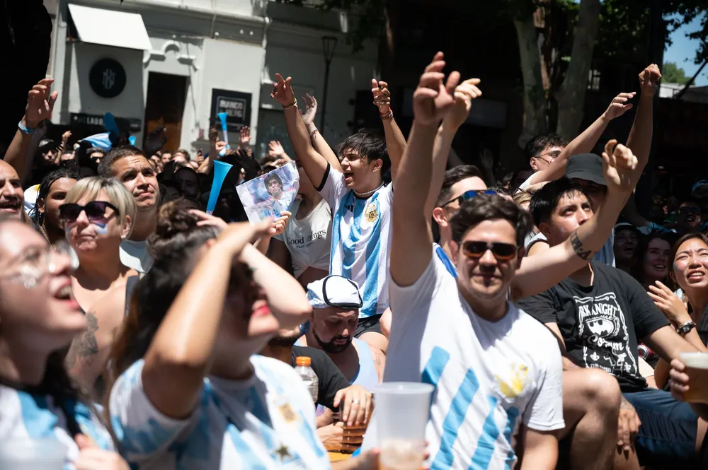 Ciudad - Fan Fest más copas