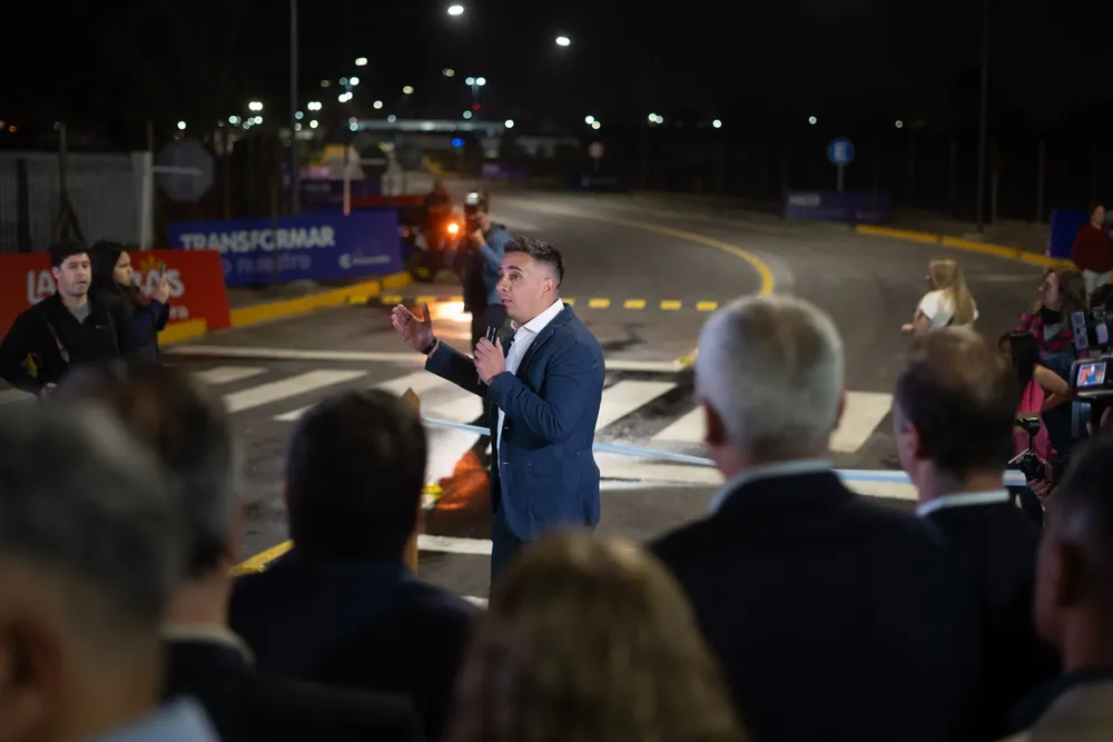 Inauguración continuación Mitre.