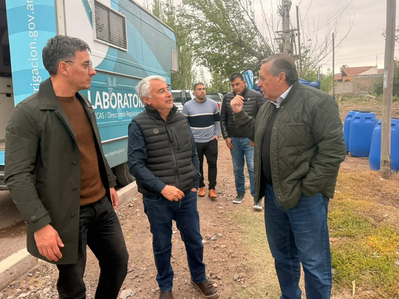 Guaymallén - desbordes cloacales en Los Corralitos 1