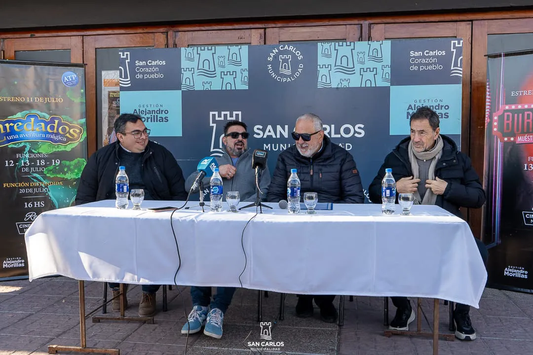 San Carlos - Presentacion teatro invierno