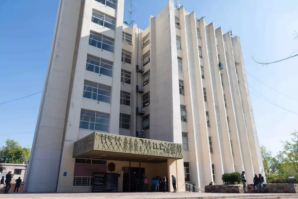 Fachada Municipalidad de Guaymallén. Foto: Emilio Diumenjo.