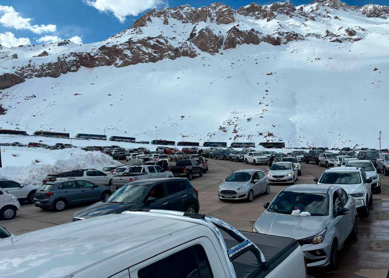 Colas Paso Internacional Cristo Redentor