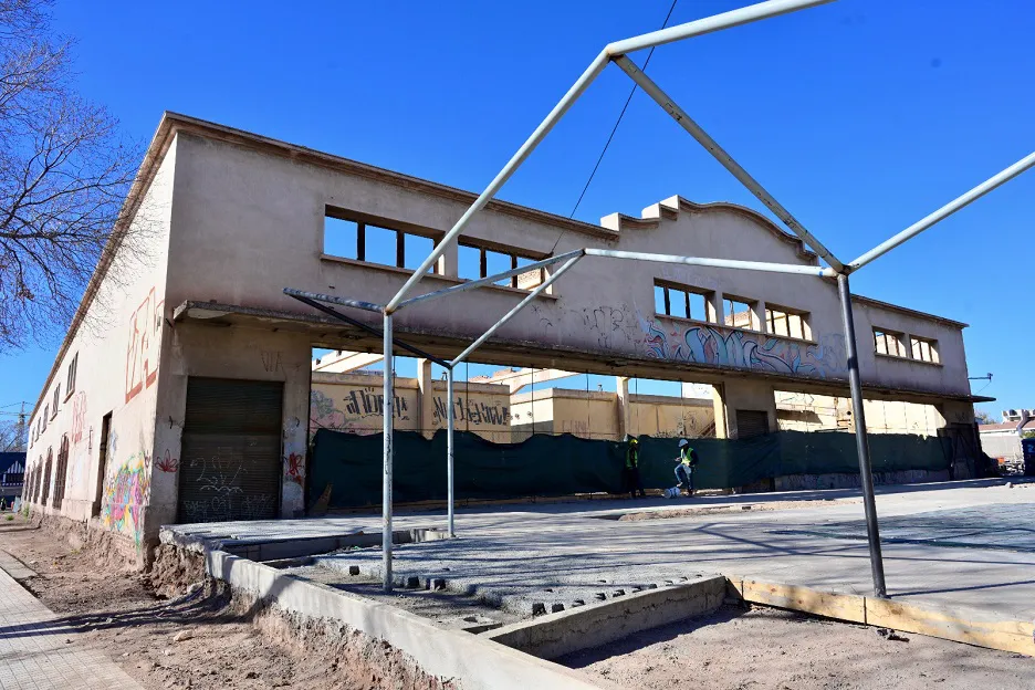 Obras Arizu polo comercial 3