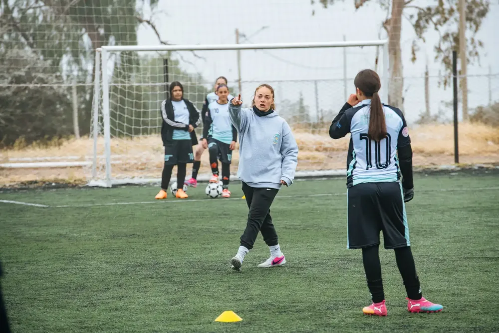 KICK BALL - Estefanía Banini
