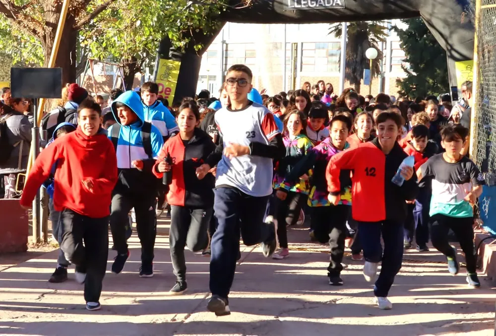 Largada maratón estudiantil