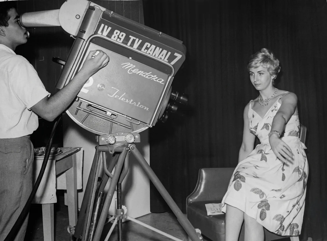 Ciudad - canal 7 en el edicio Gomez