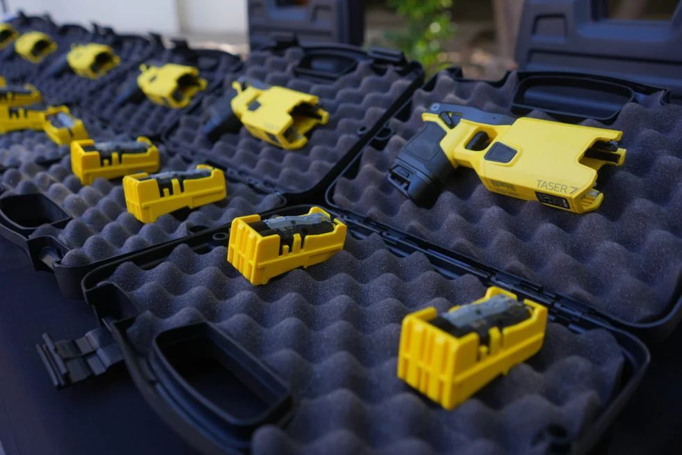 Gobierno - pistolas taser 1