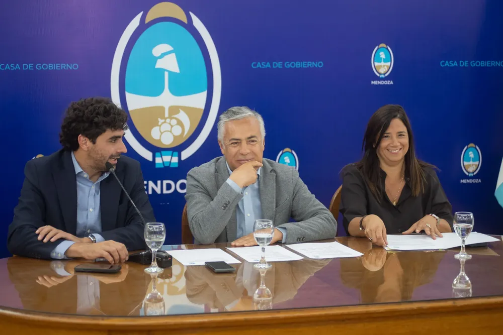 Anuncio doble vía y tren de cercanía 1