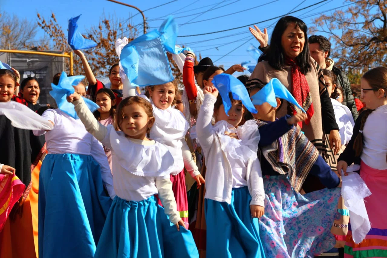 Desfile aniversario Luján de Cuyo
