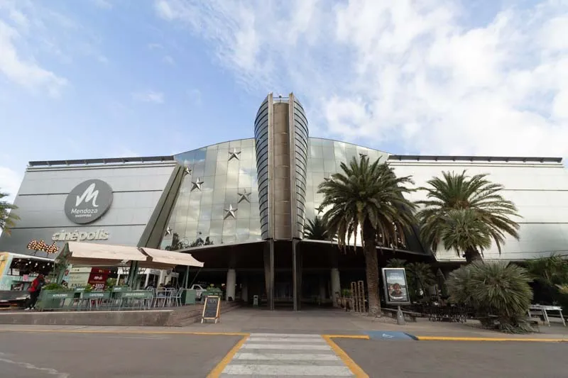 Frente Mendoza Shopping