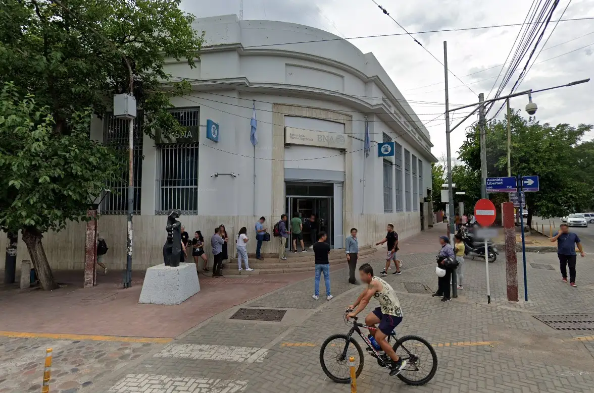 Banco Nación frente