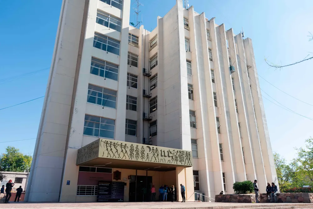Frente-Municipalidad-de-Guaymallén-(baja)